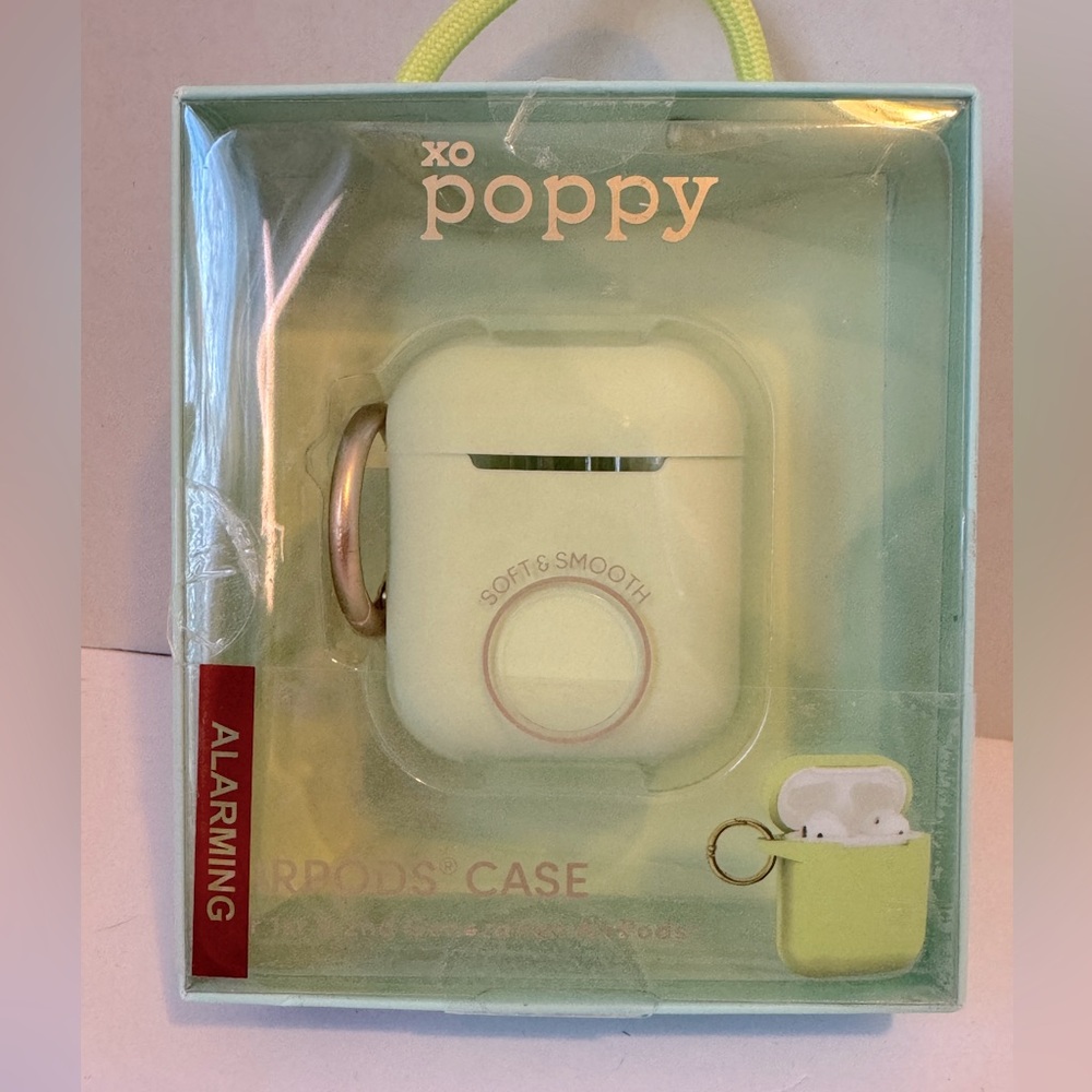 XO Poppy Soft & Smooth 1st & 2nd Generation AirPods Case - Mint Green